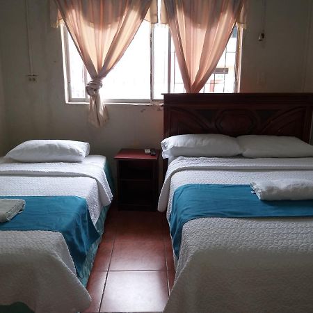 Hostal Miconia ปูแอร์โตอาโยรา ภายนอก รูปภาพ
