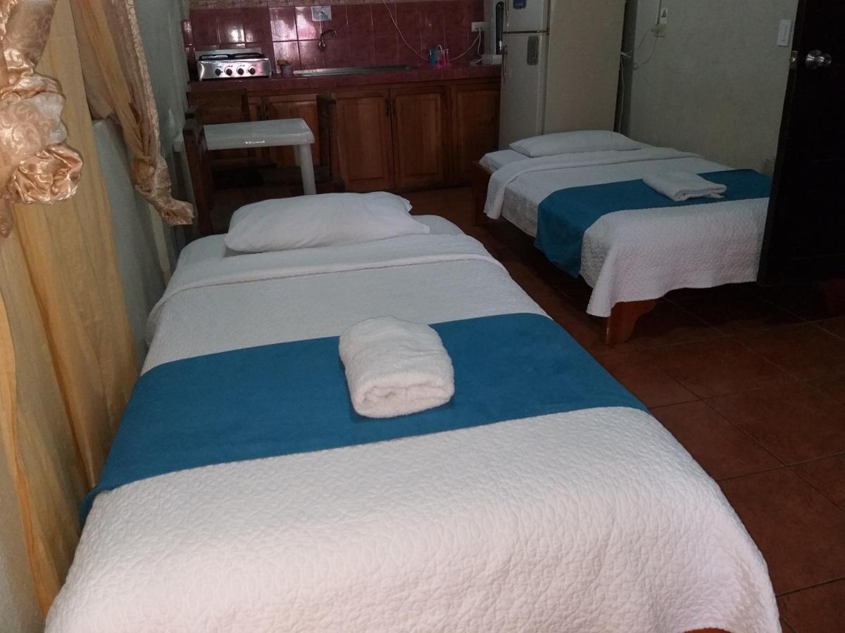 Hostal Miconia ปูแอร์โตอาโยรา ภายนอก รูปภาพ