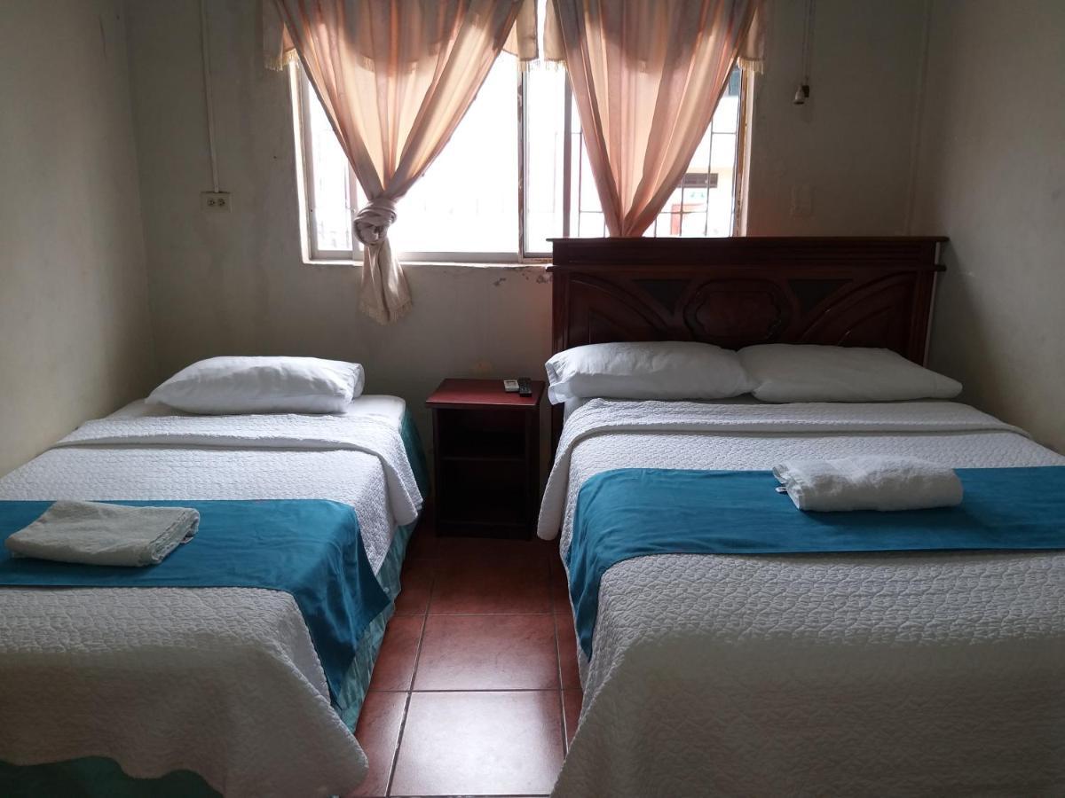 Hostal Miconia ปูแอร์โตอาโยรา ภายนอก รูปภาพ