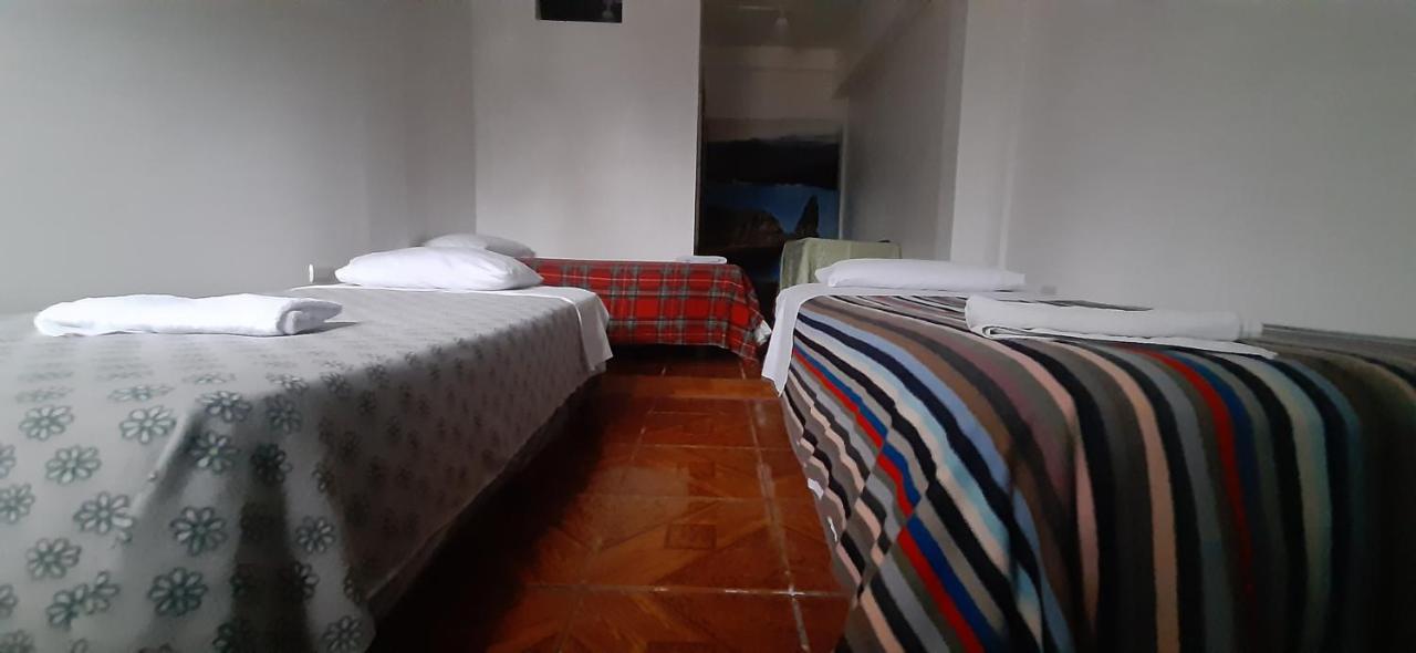 Hostal Miconia ปูแอร์โตอาโยรา ภายนอก รูปภาพ
