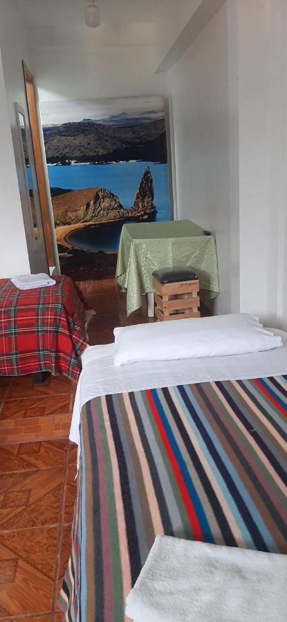 Hostal Miconia ปูแอร์โตอาโยรา ภายนอก รูปภาพ
