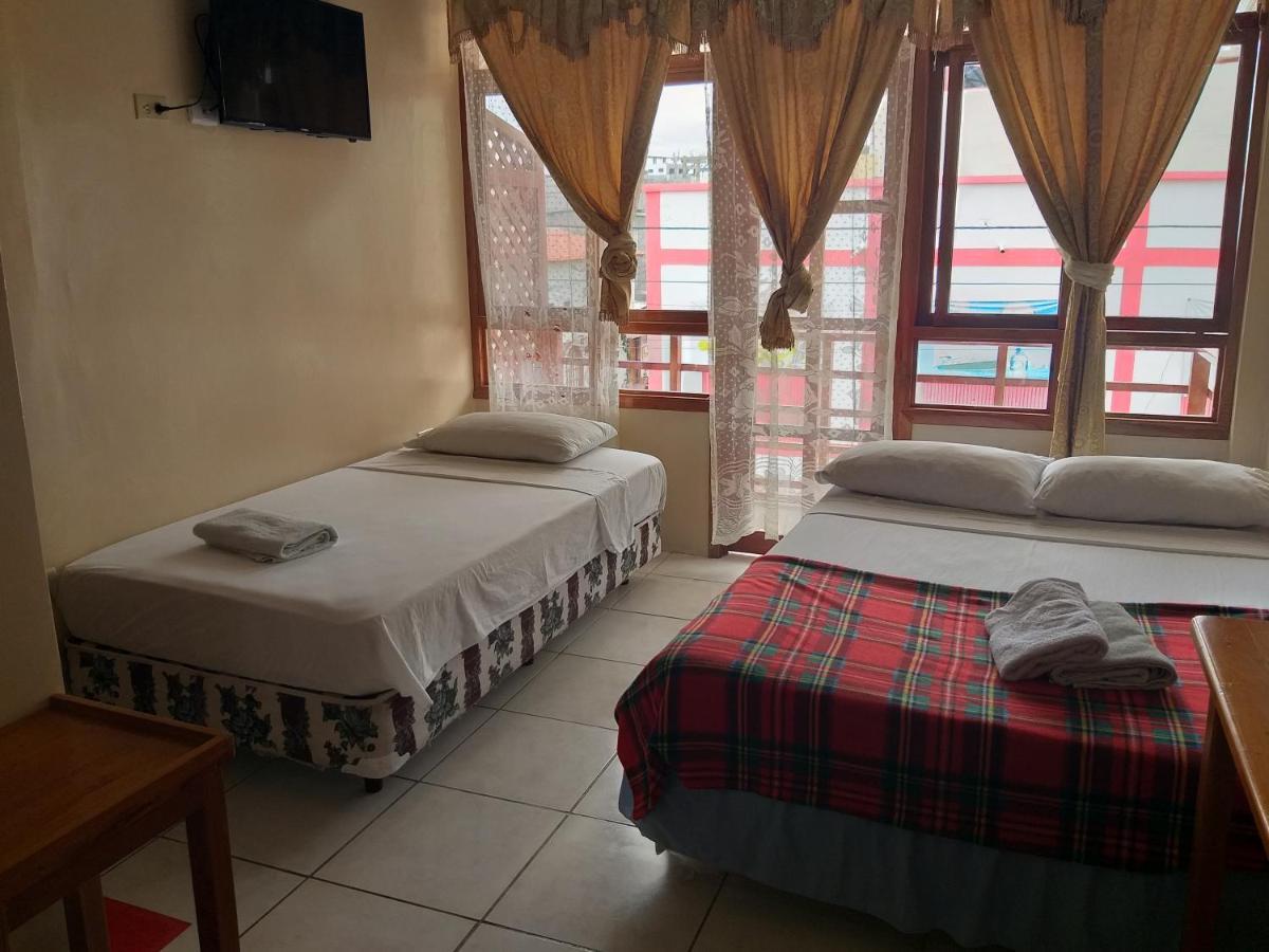 Hostal Miconia ปูแอร์โตอาโยรา ภายนอก รูปภาพ