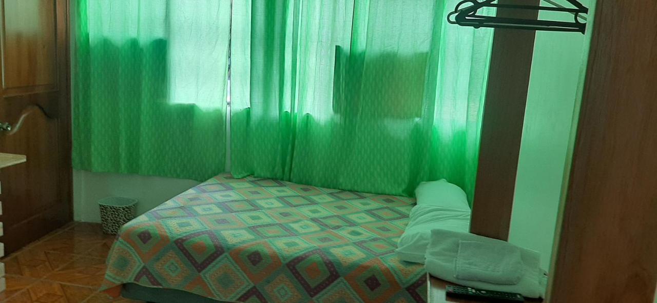 Hostal Miconia ปูแอร์โตอาโยรา ภายนอก รูปภาพ