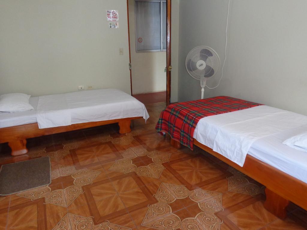 Hostal Miconia ปูแอร์โตอาโยรา ห้อง รูปภาพ