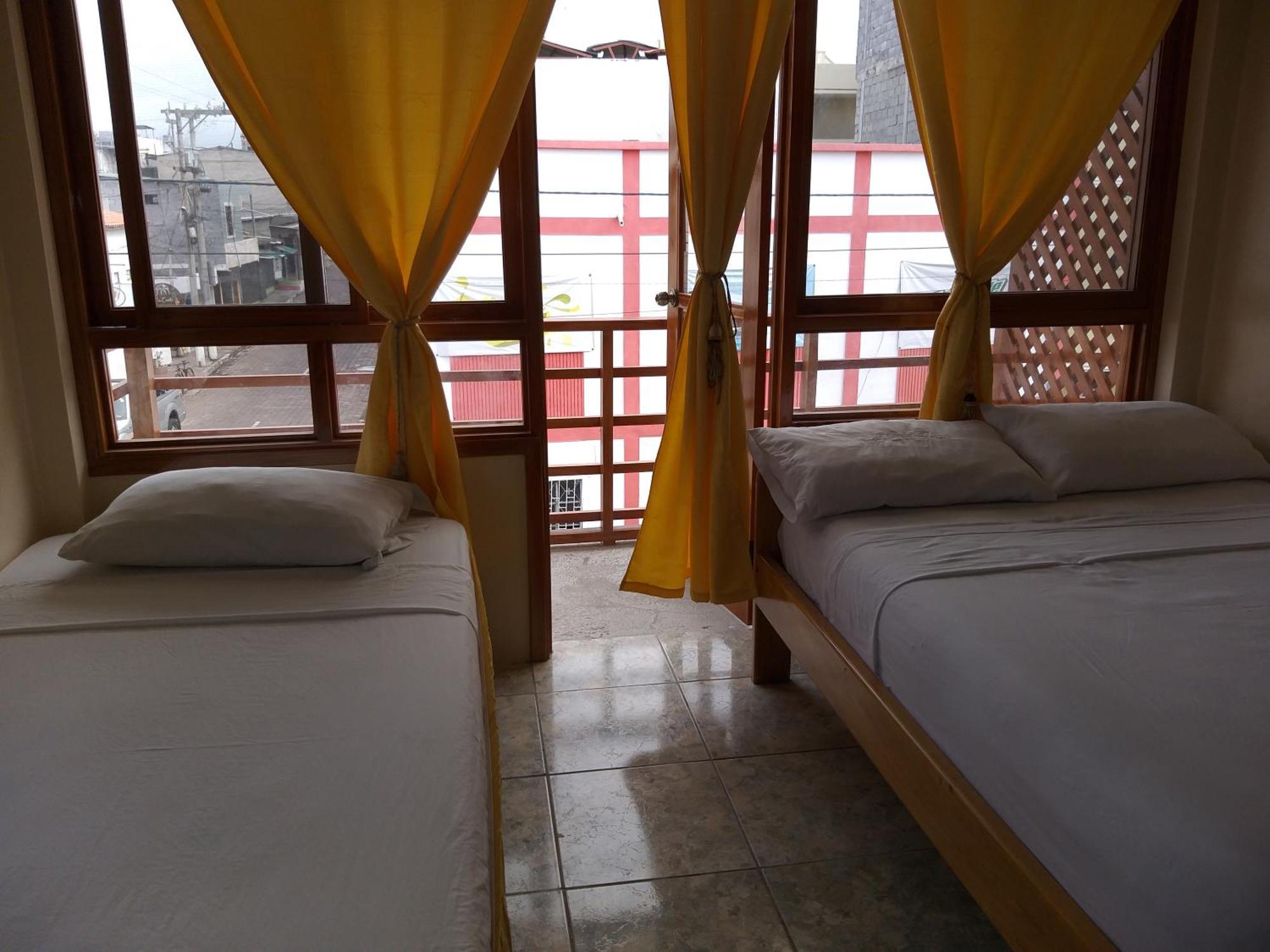 Hostal Miconia ปูแอร์โตอาโยรา ห้อง รูปภาพ