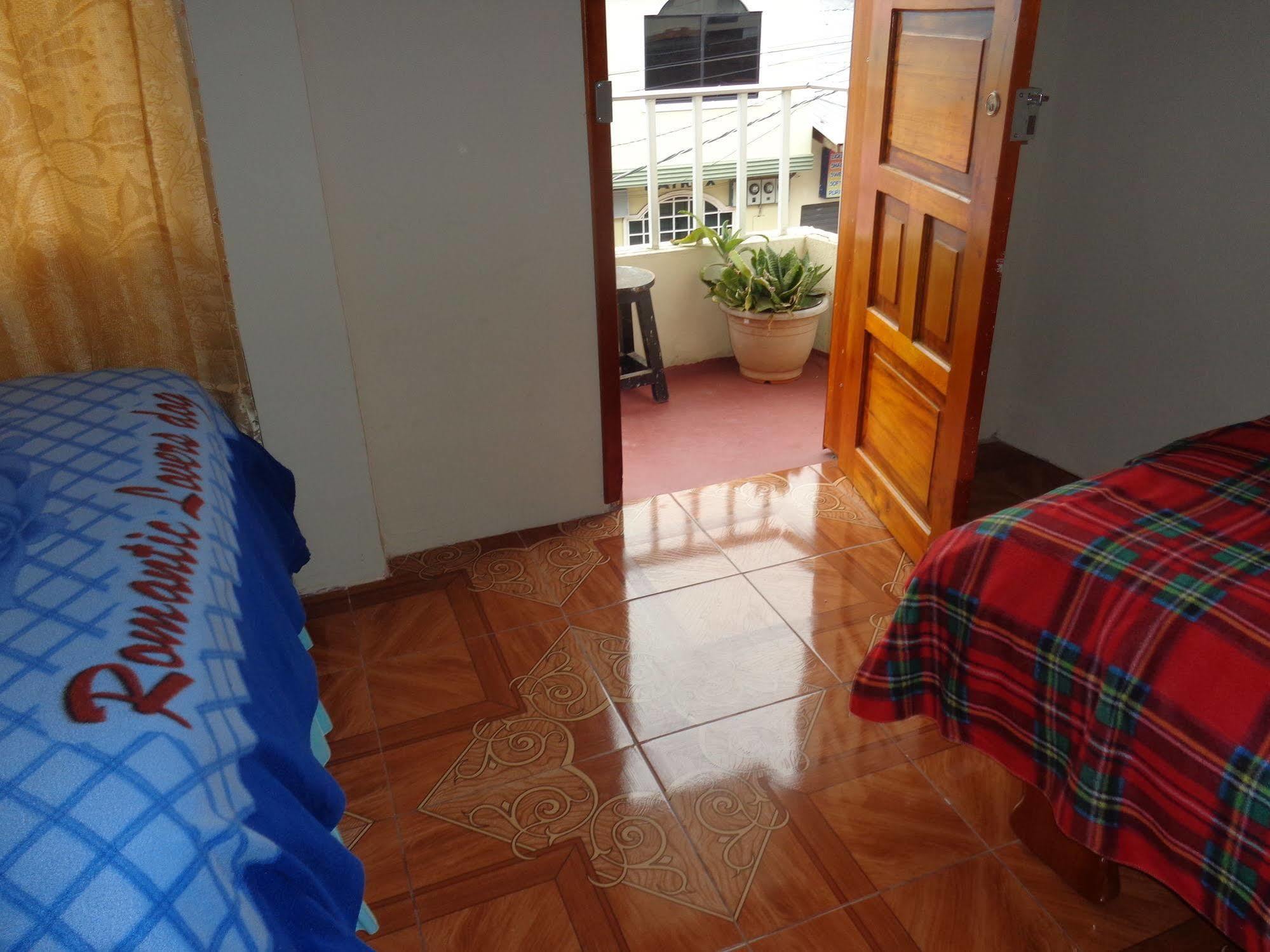 Hostal Miconia ปูแอร์โตอาโยรา ภายนอก รูปภาพ